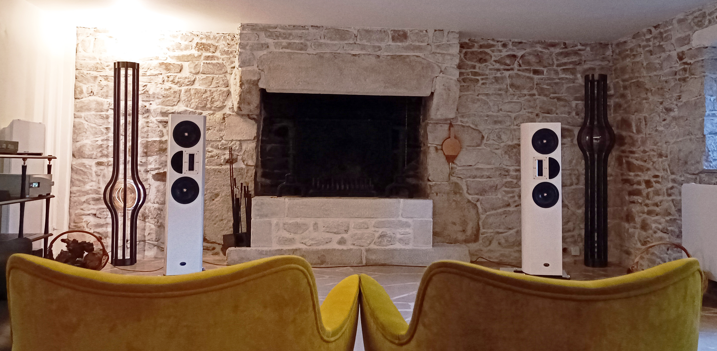 APERTURA  ENIGMA mkII  Inventive Speaker